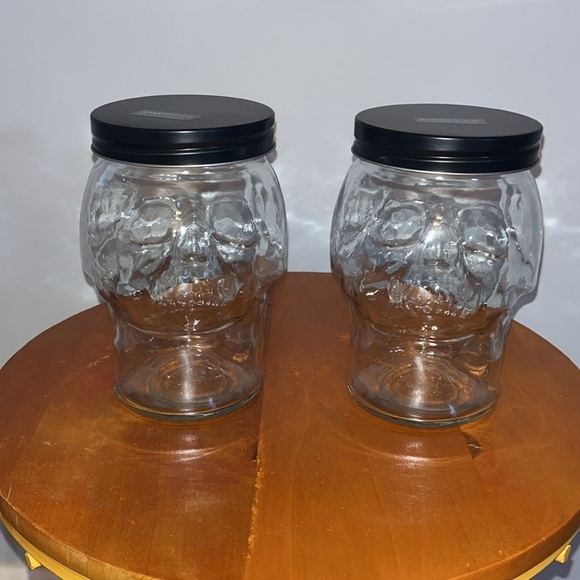 AMICI HOME CLEAR SPOOKY 7" SKULL HALLOWEEN DECOR CANDY CANISTER JAR W/LID - Picture 3 of 4